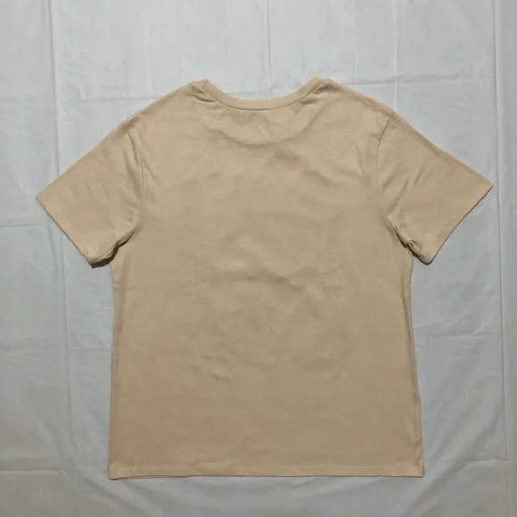 NWT Disney Minnie Mouse Women’s Short Sleeve Brazilian Sand Graphic Tee S - Picture 8 of 9